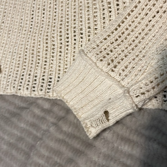 EUC American Eagle Open Knit Sweater in Size Small - Picture 8 of 10